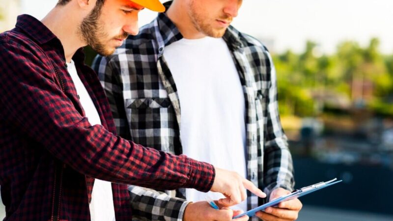 Comment choisir le meilleur annuaire pour trouver des professionnels du bâtiment ?